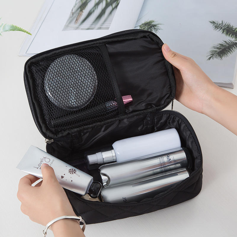 Nice foldable custom logo water resistance premium durable customize designer travel nylon cosmetic tote bag pouch