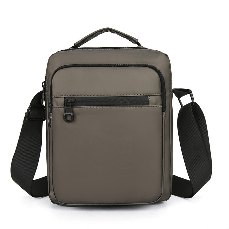 Waterproof Chest Bag for Hiking Riding Zipper Adjustable Strap Crossbody Messenger Chest Bag Men Ipad Carrying Crossbody